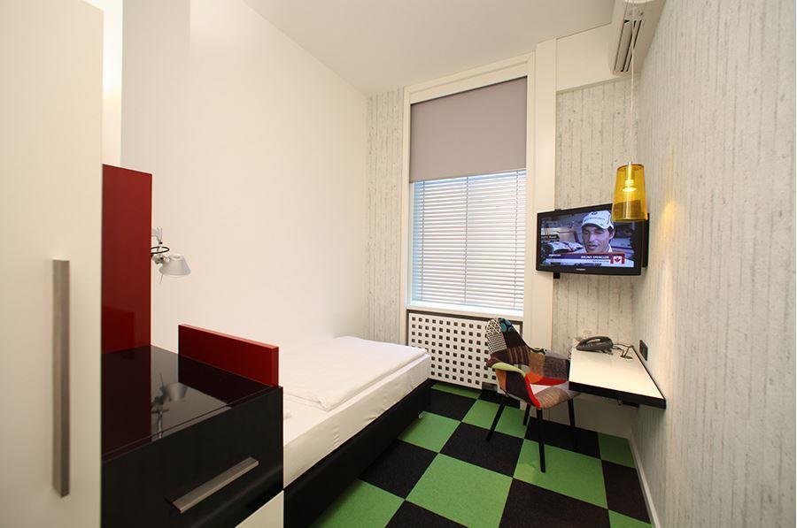 Hotel Cristall - Frankfurt City Франкфурт-на-Майне Номер фото
