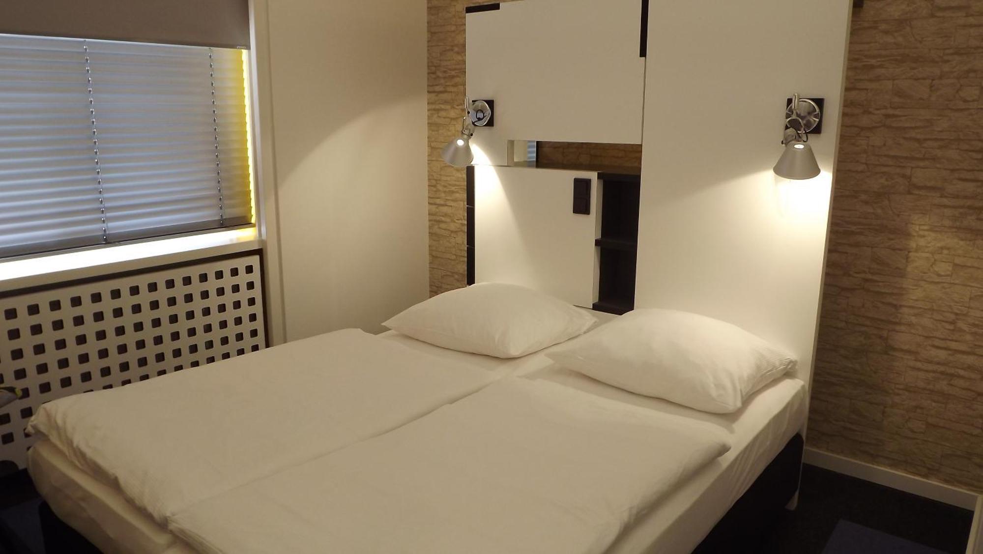 Hotel Cristall - Frankfurt City Франкфурт-на-Майне Экстерьер фото