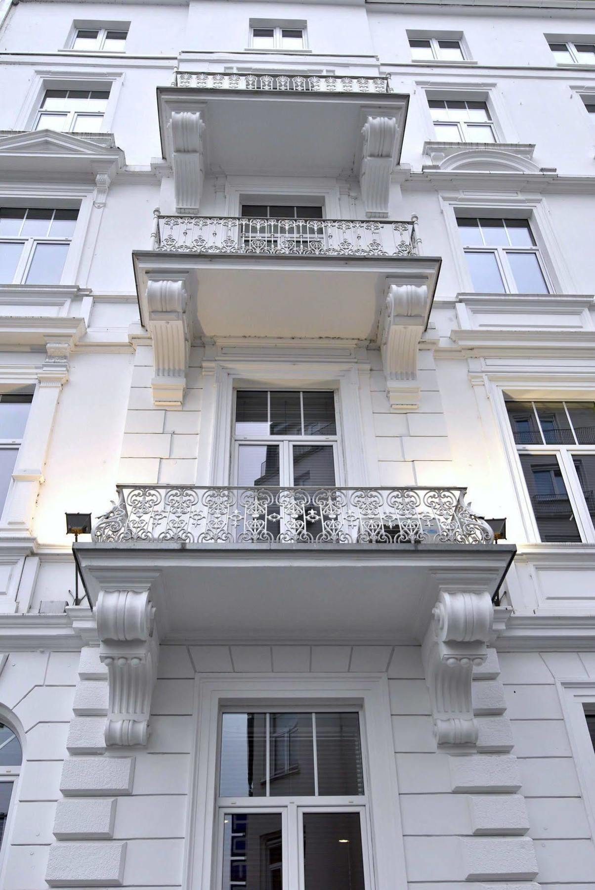 Hotel Cristall - Frankfurt City Франкфурт-на-Майне Экстерьер фото